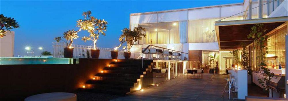 Kemang Hotel 2*